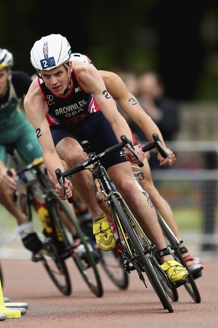 Experience the spirit of Tokyo 2020 with Airbnb Online Experiences hosted by Olympians, Paralympians and Japanese volunteers