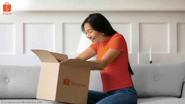 Stay Up Until Midnight To Score a Nintendo Switch, KitchenAid Mixer, and More at Unbelievably Low Prices During Shopee’s 12.12 Big Christmas Sale