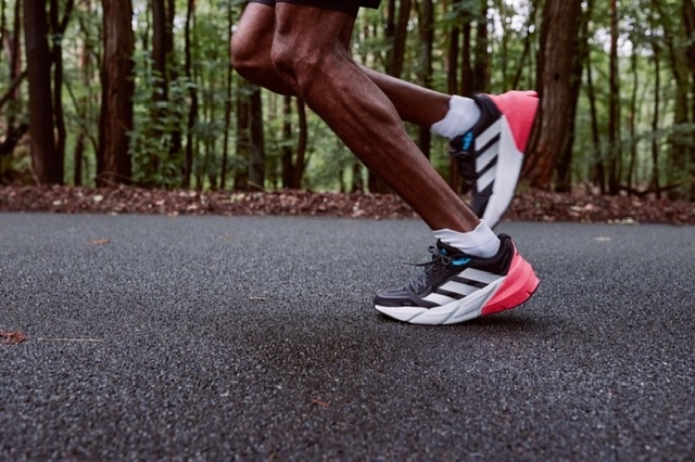 GOING THE DISTANCE – THE NEW ADIDAS ADISTAR RUNNING SHOE SHOWCASES THE ART AND SCIENCE OF THE LONG, SLOW RUN