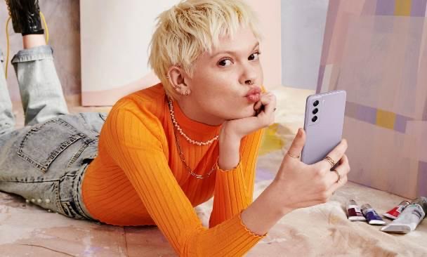 Discover Endless Ways of Self-Expression with the Samsung Galaxy S21 FE 5G