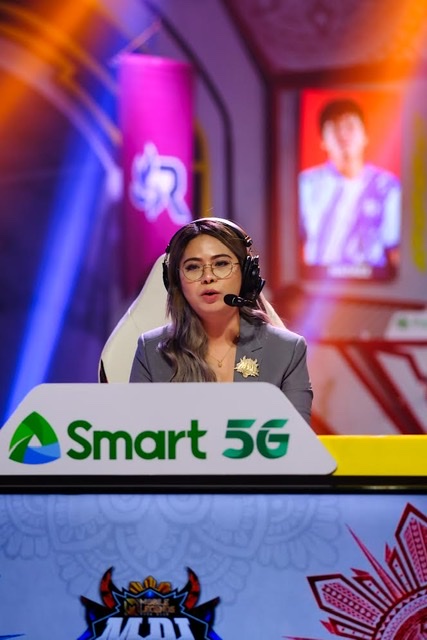 These Filipino women are kicking up a storm in the male-dominated esports industry. Here's how they do it.