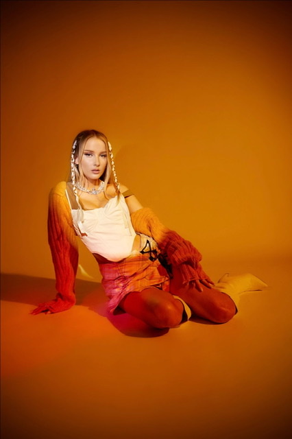 CHYMES REVEALS DARKER SIDE IN SOPHOMORE EP 'KARMA'