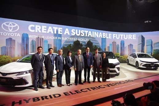 Toyota Motor Philippines leads the way to greener mobility, showcases electrified vehicle line-up at PIMS