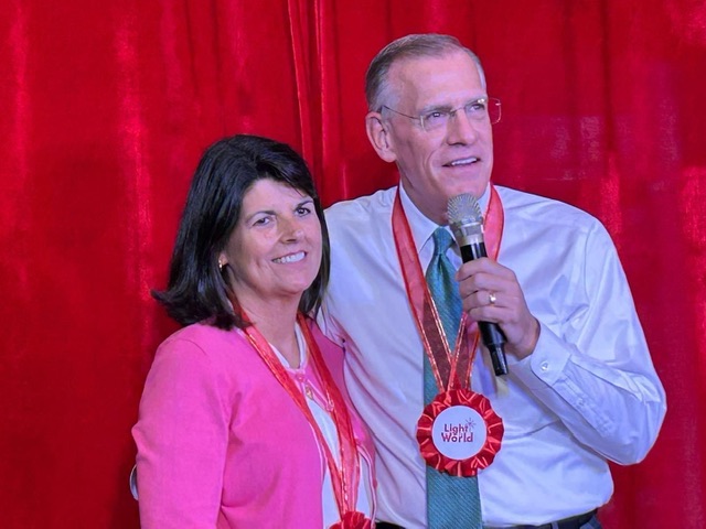 Vending machines for charity ‘Light the World Giving Machines’ return to PH this Christmas