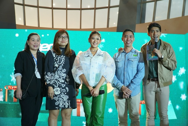 ‘Unbox the Holidays with Acer’ and get up to Php8000 Digital SM Gift Pass from The SM Stores