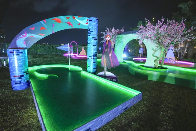 SM Aura Premier’s Roof-Deck welcomes a new limited-time Mini Golf Course themed after Disney characters