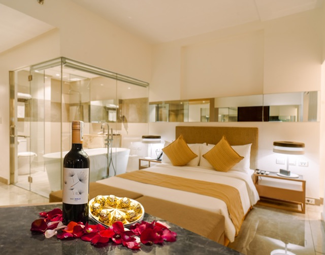 Romantic Stays in the Heart of the Metro vs hotel