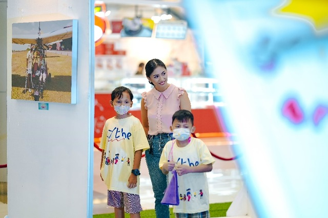 SM Cares unveils Pocketful of Sunshine exhibit, captivates moments of courage and hope