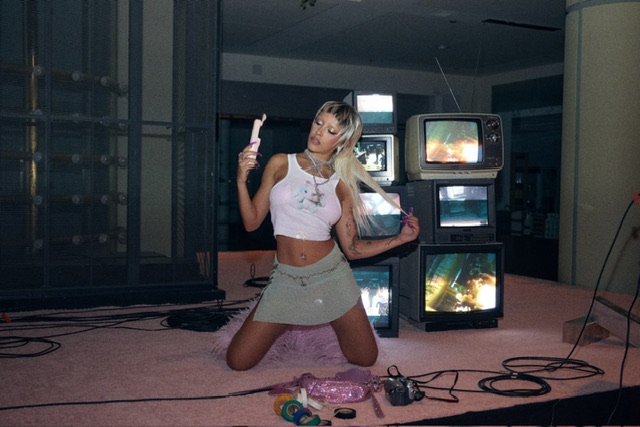 Doja Cat releases fourth studio album, Scarlet
