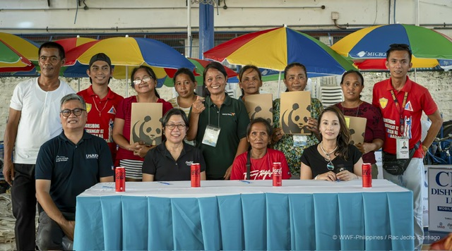 International Coastal Clean-up Month: Grants awarded to 20 women waste workers to boost livelihood