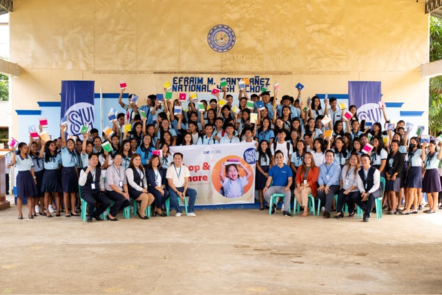SM STORE TURNS OVER MORE THAN 93,000 NOTEBOOKS TO THOUSANDS OF UNDERPRIVILEGED STUDENTS THROUGH SHOP AND SHARE FOR EDUCATION