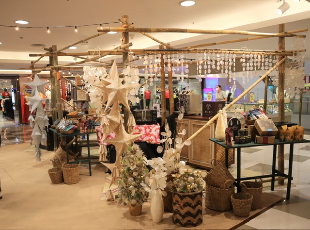 KULTURA CHRISTMAS MARKET AT SM MAKATI