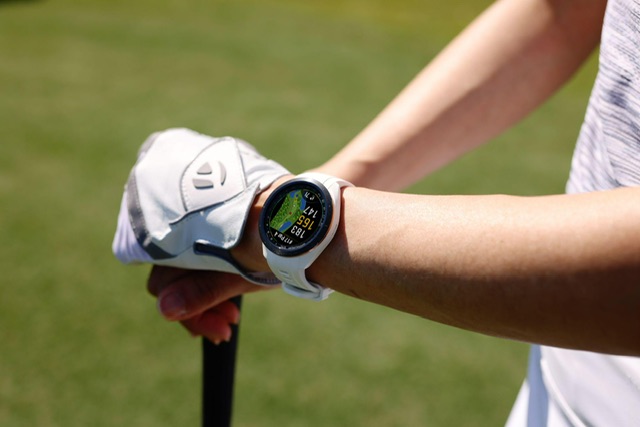 Elevate your Golf Game in Style with Garmin's Approach S70 Smartwatch