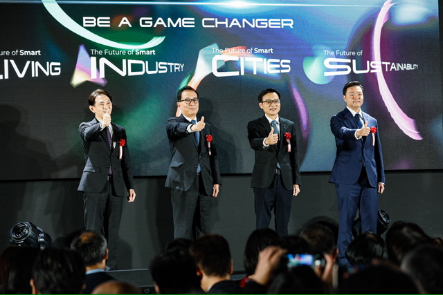 Sharp Debuts Game-Changing Innovation to Future-Proof Industries