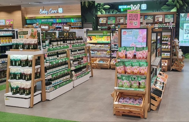 MAKING THIS CHRISTMAS EXTRA GREEN WITH WATSONS