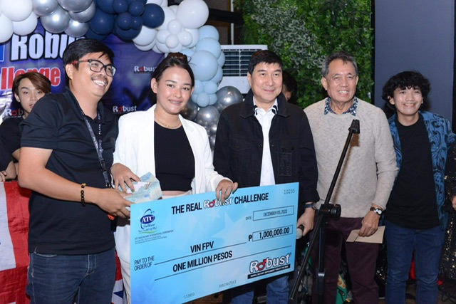 DIVE INTO THE REAL ROBUST CHALLENGE