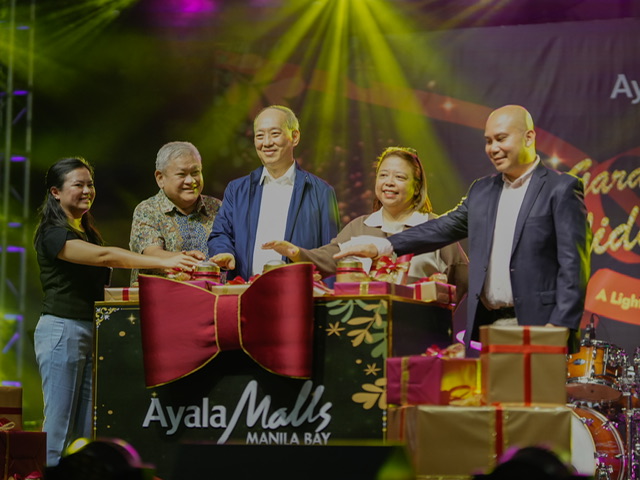 Ayala Malls Manila Bay Illuminates the Season with 'Garden Lights, Holiday Nights' and the Metro’s Largest 4K 3D LED Display