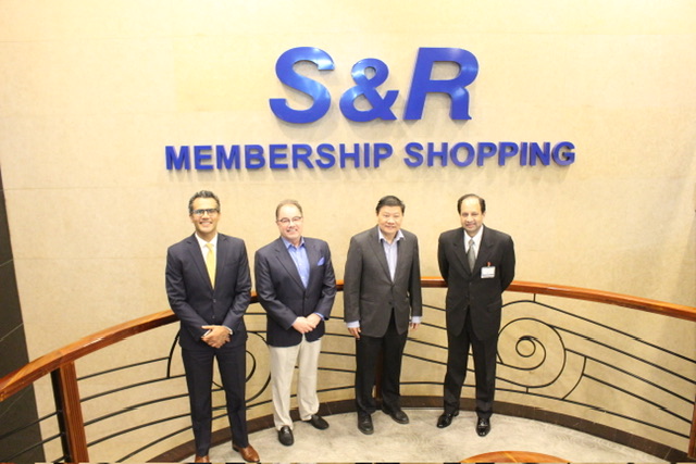 UNLIMITED REBATES AND EXCLUSIVE REWARDS WITH THE NEW UNIONBANK S&R CREDIT CARD!