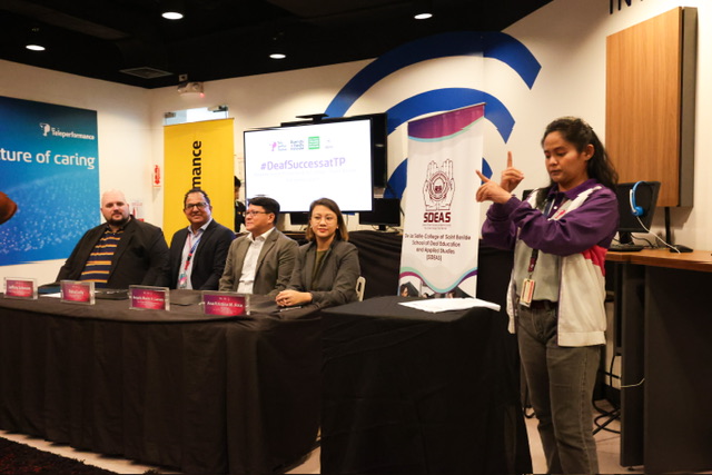 Teleperformance and De La Salle-CSB partners for deaf inclusion in the workplace 