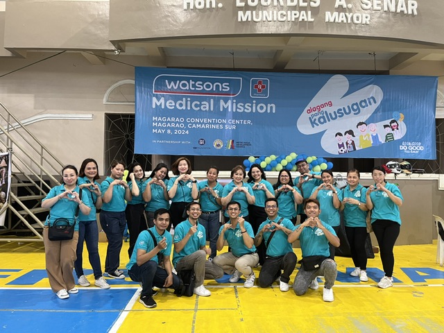 Watsons volunteer moms bring their compassionate hearts and healing hands to communities through their dedicated volunteer work