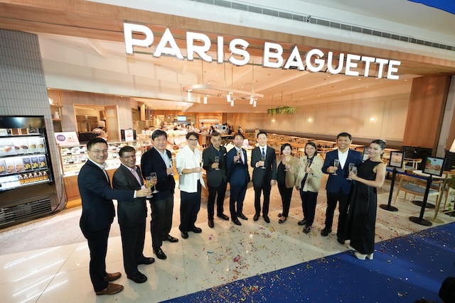 Paris Baguette Debuts its First Bakery Café in the Philippines at SM Mall of Asia