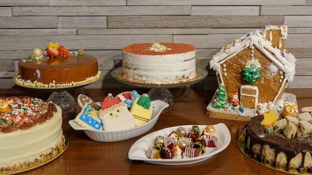 Celebrate Christmas in Full Bloom at Holiday Inn & Suites Makati