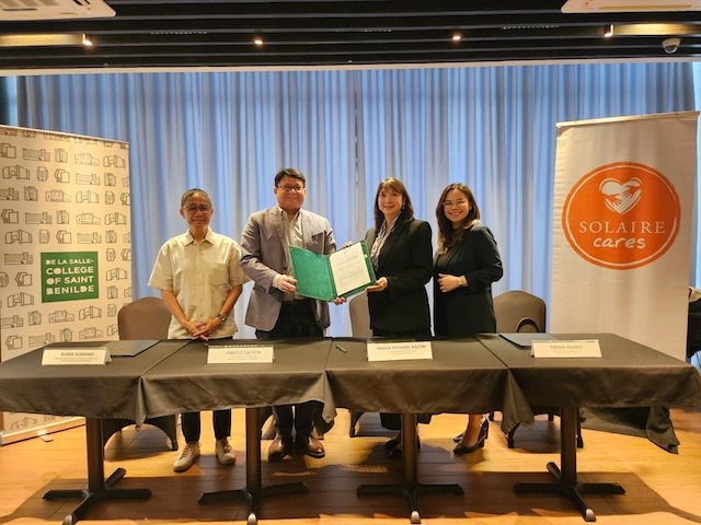 Solaire Resort Entertainment City empowers dreams through the renewal of the "Solaire Cares Shining Scholar" Program