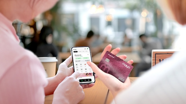 The Pink Glitter Edition Maya Visa Card Just Dropped—Here’s Why Everyone’s Obsessed