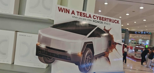 Real or Not—A Tesla Cybertruck Giveaway at the Next Smartphone Launch? HONOR