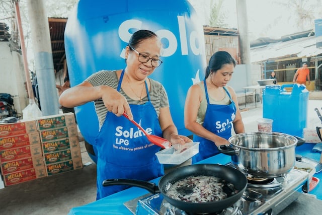 Solane Brings Bayanihan to Life Through The AlabKalinga Community Kitchen